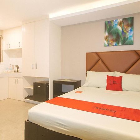 Reddoorz Plus At Seventy Five Inn Near Manila Airport Paranaque City Exterior foto