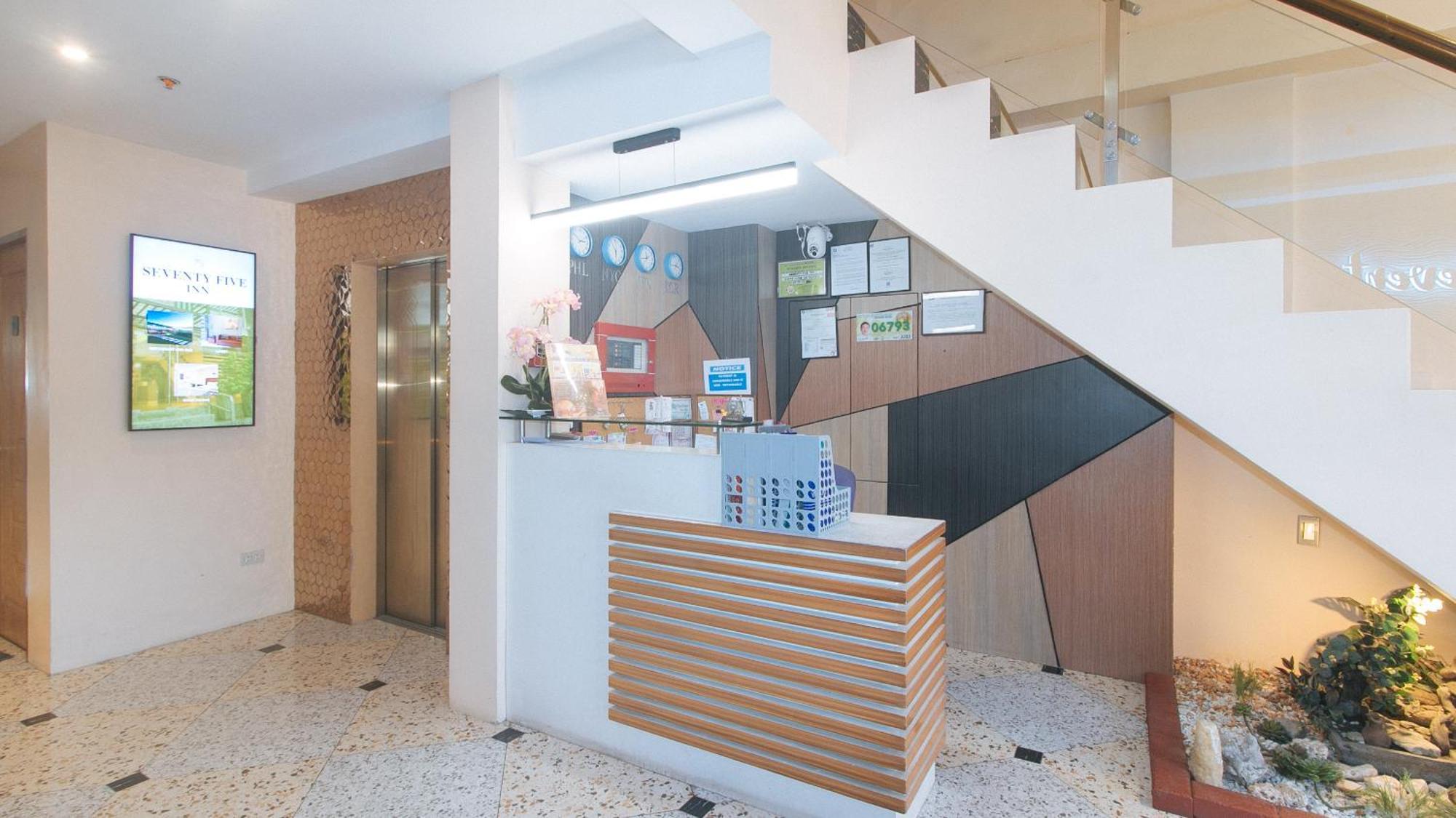 Reddoorz Plus At Seventy Five Inn Near Manila Airport Paranaque City Exterior foto